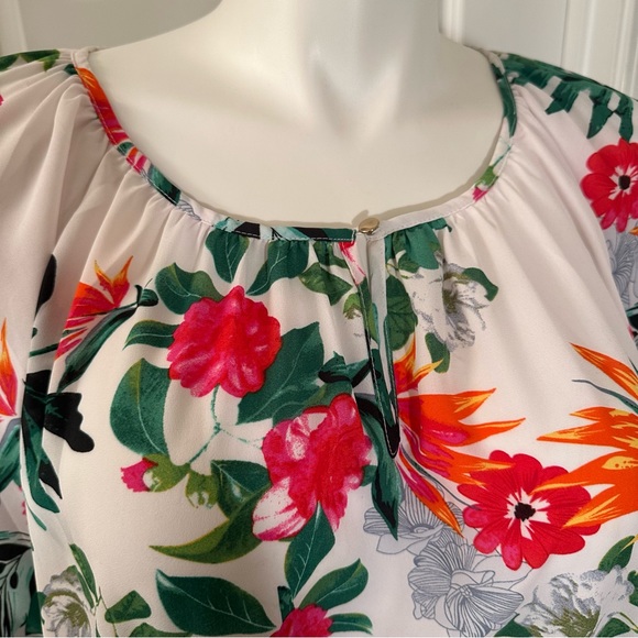 Premise Studio 3/4 sleeve top. Size 1X top. Plus size top. Tropical print blouse - Picture 2 of 9